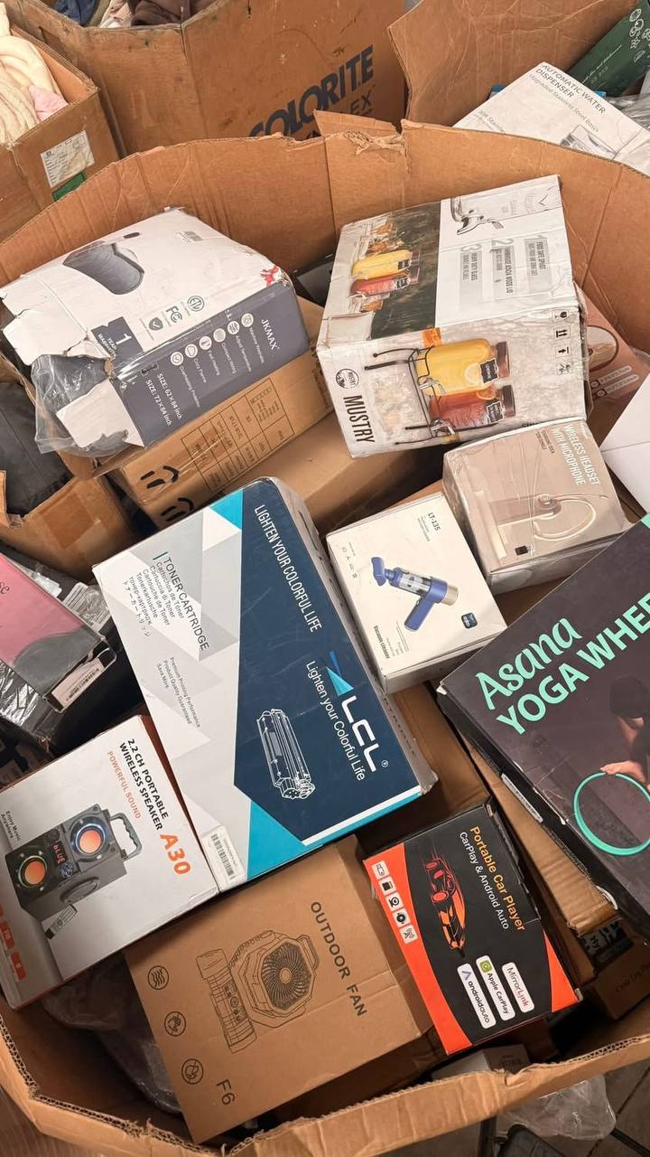 Mixed Electronics - Image 8