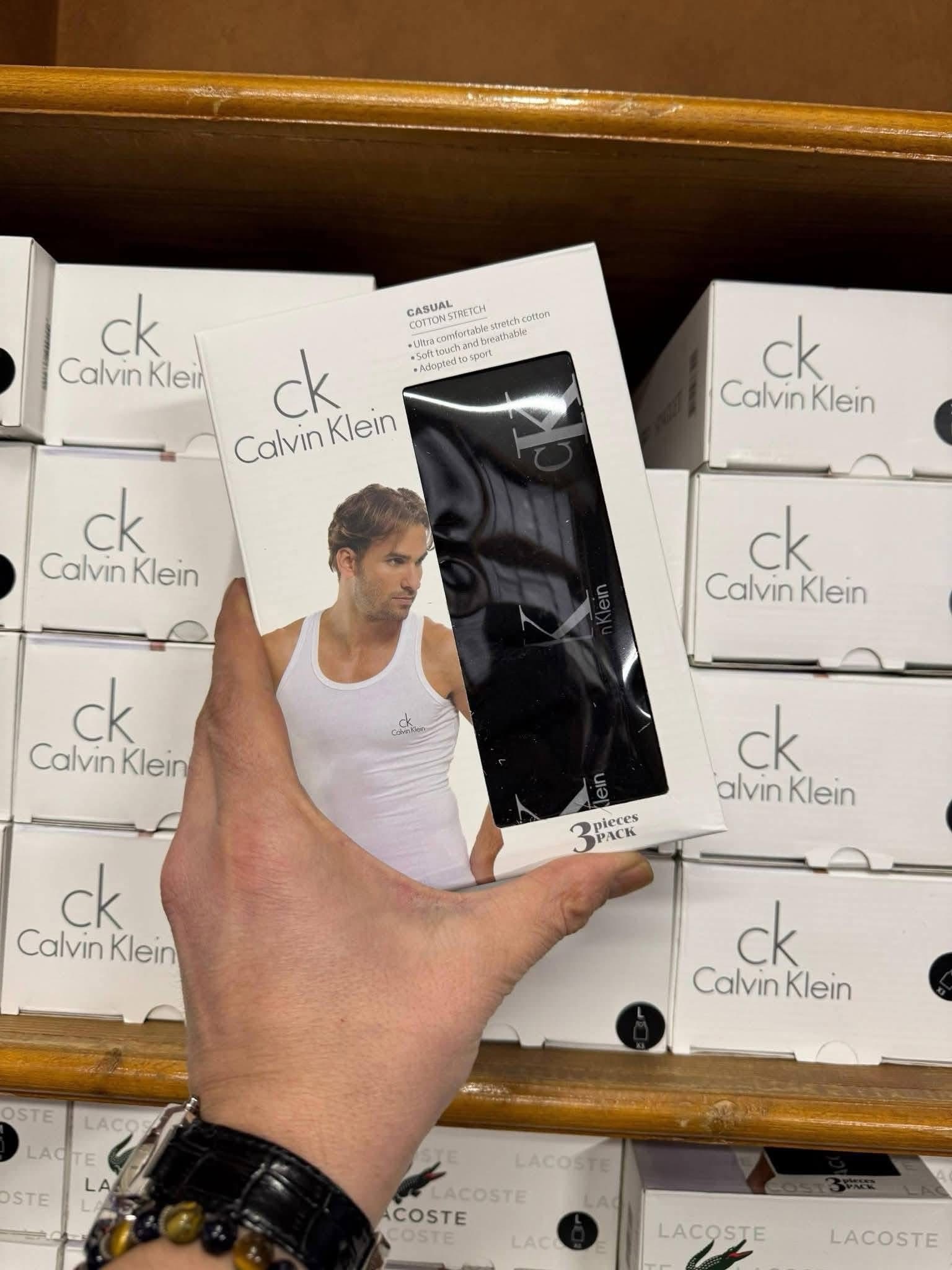 MEN SINGLET MIXED BRANDS 200 packs in a pallet