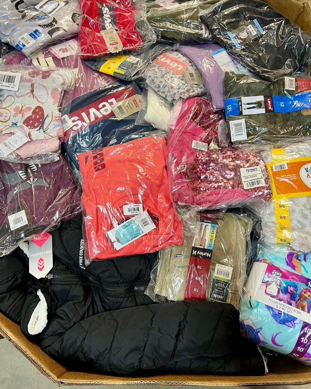 Sam Clothing Pallets - Image 4